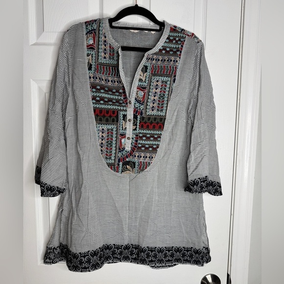 SOFT SURROUNDINGS Havana Grey Stripe Sheer Embroidered Tunic Top Size L - Picture 4 of 11